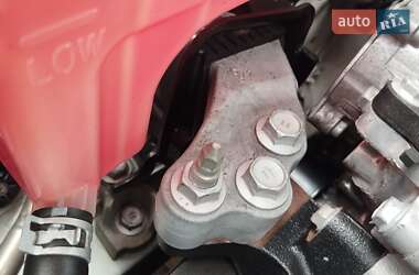 Внедорожник / Кроссовер Toyota RAV4 2013 в 