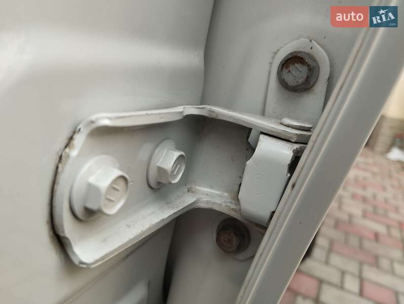 Позашляховик / Кросовер Toyota RAV4 2013 в Одесі