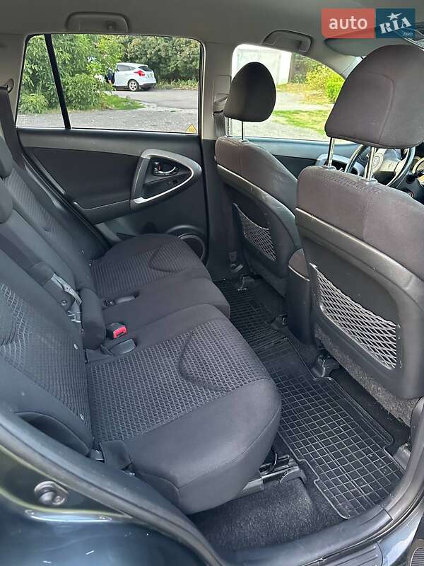 Позашляховик / Кросовер Toyota RAV4 2008 в Ужгороді фото 10 Позашляховик / Кросовер Toyota RAV4 2008 в Ужгороді