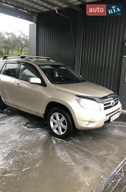 Внедорожник / Кроссовер Toyota RAV4 2008 в Ивано-Франковске