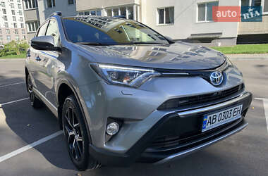 Позашляховик / Кросовер Toyota RAV4 2017 в  фото 17 Позашляховик / Кросовер Toyota RAV4 2017 в