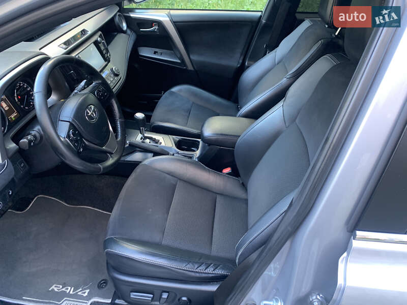 Внедорожник / Кроссовер Toyota RAV4 2017 в Виннице фото 47 Внедорожник / Кроссовер Toyota RAV4 2017 в Виннице