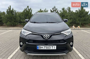 Внедорожник / Кроссовер Toyota RAV4 2016 в Одессе