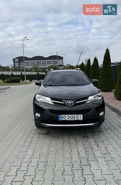 Внедорожник / Кроссовер Toyota RAV4 2013 в 
