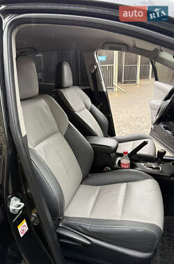 Внедорожник / Кроссовер Toyota RAV4 2013 в 