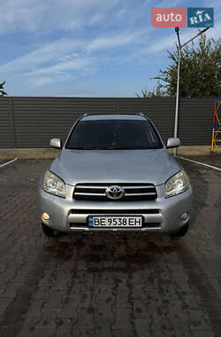 Внедорожник / Кроссовер Toyota RAV4 2007 в 