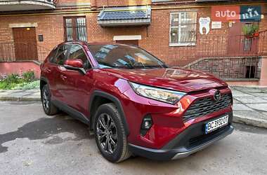 Внедорожник / Кроссовер Toyota RAV4 2022 в Львове