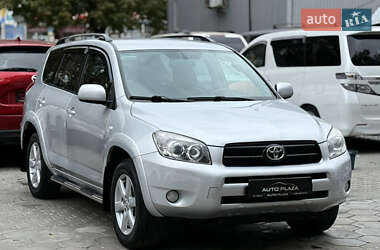 Внедорожник / Кроссовер Toyota RAV4 2007 в 