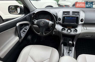 Внедорожник / Кроссовер Toyota RAV4 2007 в 