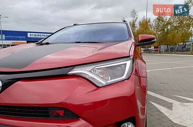 Внедорожник / Кроссовер Toyota RAV4 2016 в Сумах