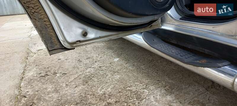 Позашляховик / Кросовер Toyota RAV4 2004 в Чернівцях