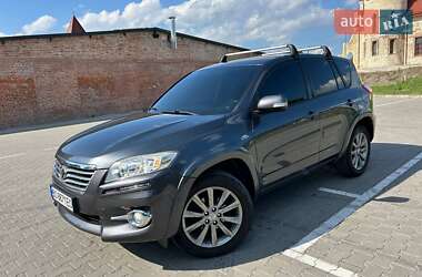 Внедорожник / Кроссовер Toyota RAV4 2011 в 