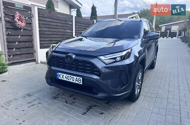 Позашляховик / Кросовер Toyota RAV4 2023 в Харкові