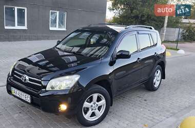Внедорожник / Кроссовер Toyota RAV4 2007 в 
