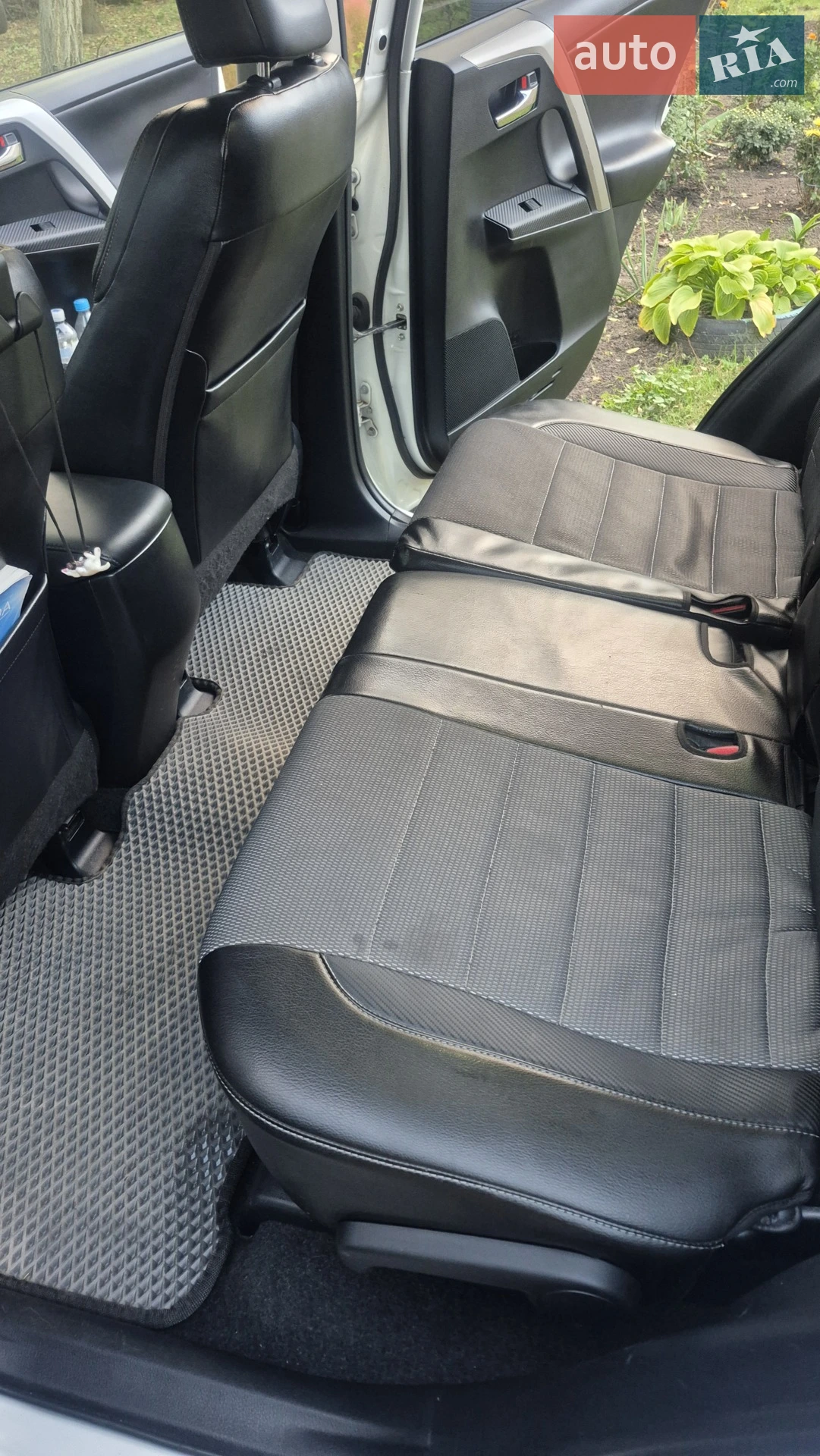2013 Toyota RAV 4 - мініатюра 10