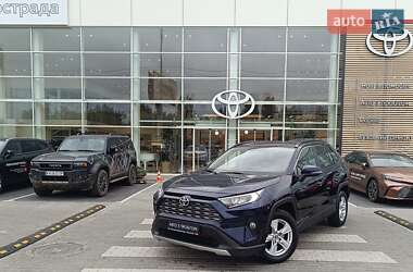 Позашляховик / Кросовер Toyota RAV4 2019 в Києві