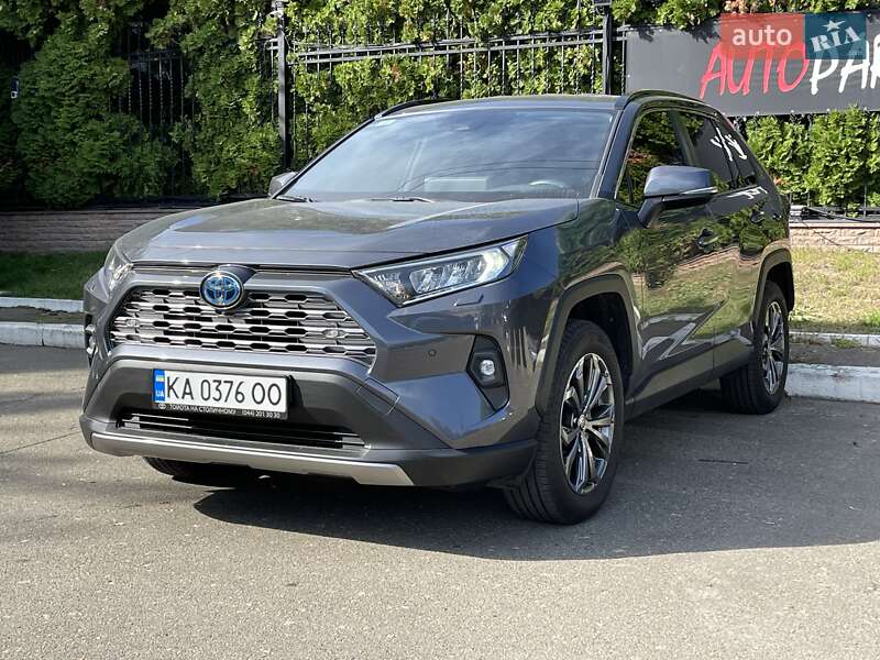 Позашляховик / Кросовер Toyota RAV4 2024 в Києві