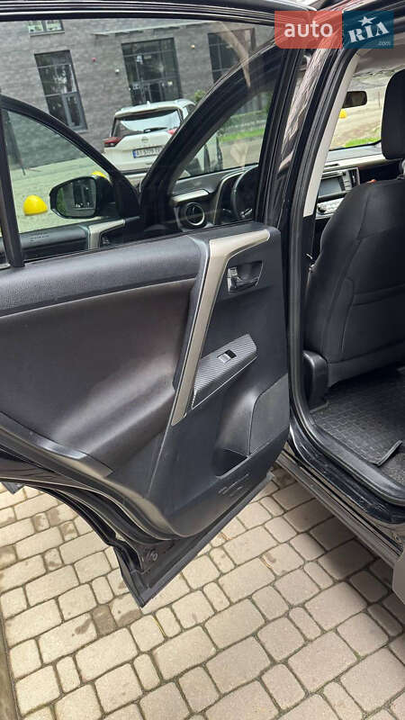 Позашляховик / Кросовер Toyota RAV4 2014 в Броварах