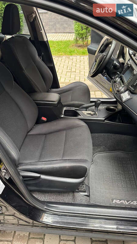 Позашляховик / Кросовер Toyota RAV4 2014 в Броварах