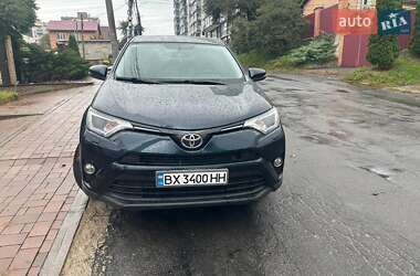 Внедорожник / Кроссовер Toyota RAV4 2017 в Виннице
