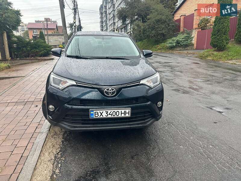 Toyota RAV4 2017