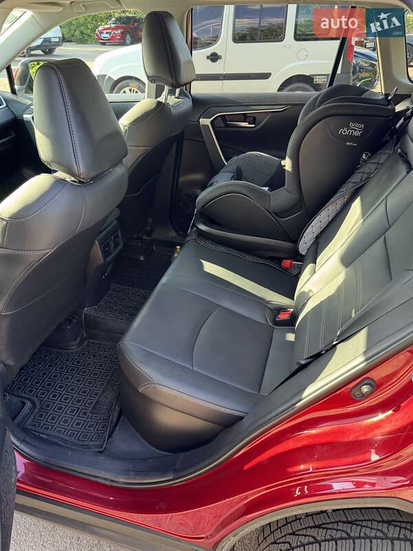 Внедорожник / Кроссовер Toyota RAV4 2020 в Киеве фото 13 Внедорожник / Кроссовер Toyota RAV4 2020 в Киеве