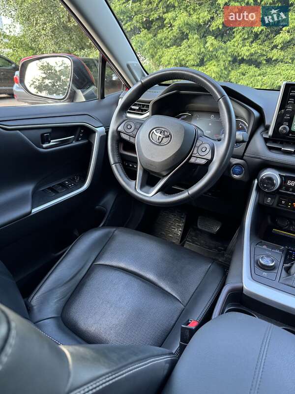Внедорожник / Кроссовер Toyota RAV4 2020 в Киеве фото 11 Внедорожник / Кроссовер Toyota RAV4 2020 в Киеве