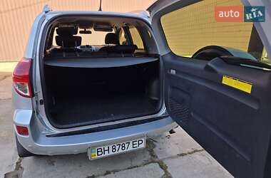 Внедорожник / Кроссовер Toyota RAV4 2007 в 