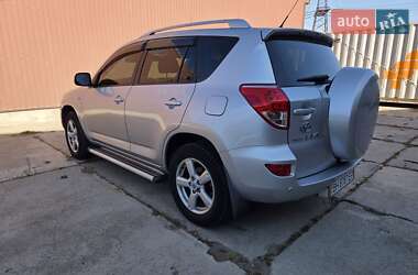 Внедорожник / Кроссовер Toyota RAV4 2007 в 
