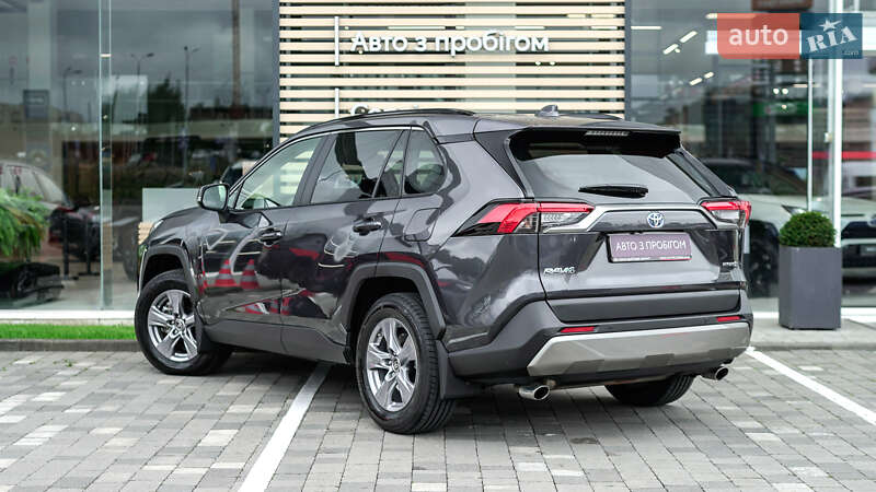 Внедорожник / Кроссовер Toyota RAV4 2024 в Львове