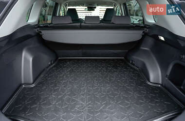 Внедорожник / Кроссовер Toyota RAV4 2024 в 