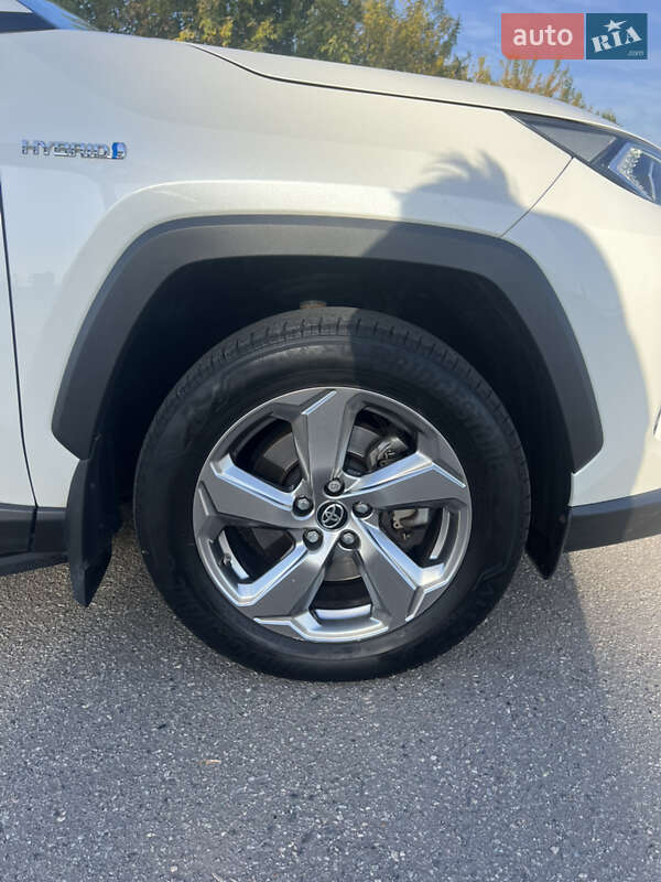 Позашляховик / Кросовер Toyota RAV4 2019 в Харкові фото 7 Позашляховик / Кросовер Toyota RAV4 2019 в Харкові