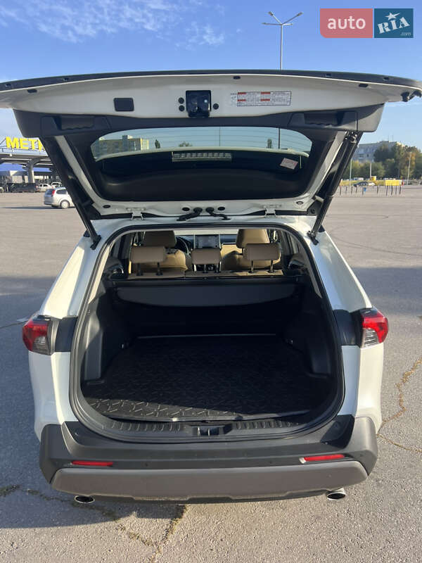 Позашляховик / Кросовер Toyota RAV4 2019 в Харкові фото 12 Позашляховик / Кросовер Toyota RAV4 2019 в Харкові