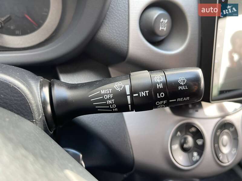 Позашляховик / Кросовер Toyota RAV4 2008 в Києві фото 16 Позашляховик / Кросовер Toyota RAV4 2008 в Києві