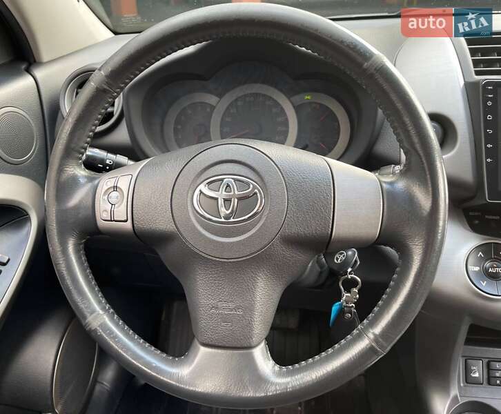 Позашляховик / Кросовер Toyota RAV4 2008 в Києві фото 17 Позашляховик / Кросовер Toyota RAV4 2008 в Києві