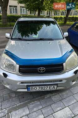 Позашляховик / Кросовер Toyota RAV4 2004 в Тернополі
