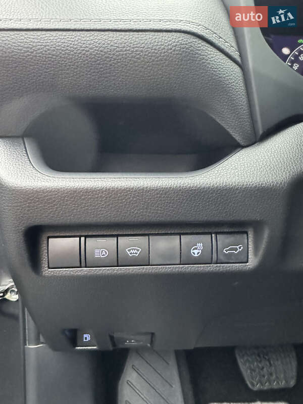Позашляховик / Кросовер Toyota RAV4 2022 в Києві