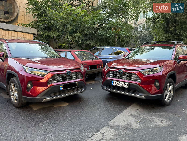 Внедорожник / Кроссовер Toyota RAV4 2020 в Киеве фото 21 Внедорожник / Кроссовер Toyota RAV4 2020 в Киеве
