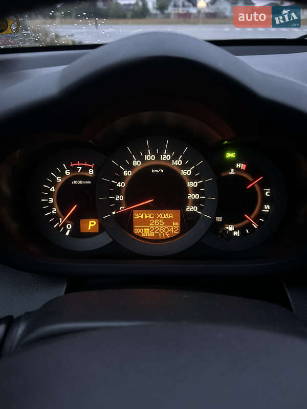 Внедорожник / Кроссовер Toyota RAV4 2011 в Луцке фото 12 Внедорожник / Кроссовер Toyota RAV4 2011 в Луцке
