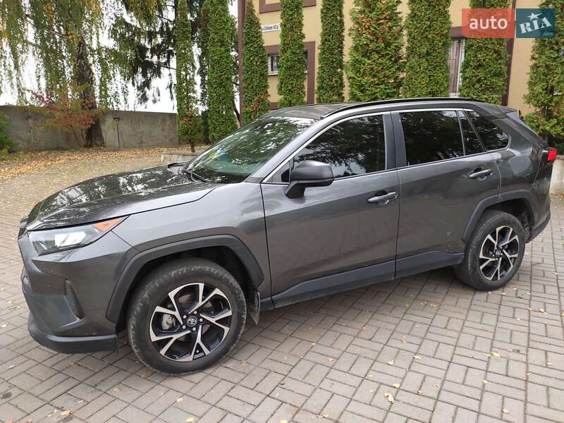 Внедорожник / Кроссовер Toyota RAV4 2020 в Ровно фото 7 Внедорожник / Кроссовер Toyota RAV4 2020 в Ровно