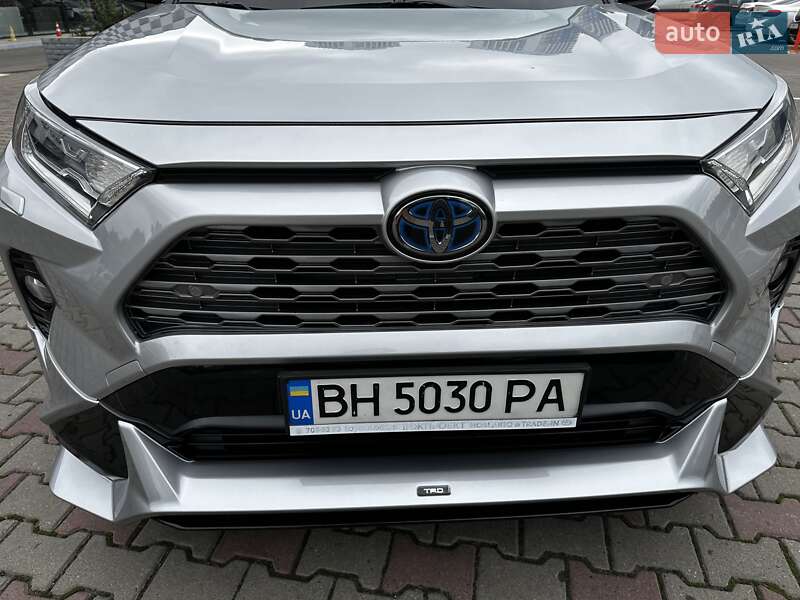 Позашляховик / Кросовер Toyota RAV4 2021 в Одесі