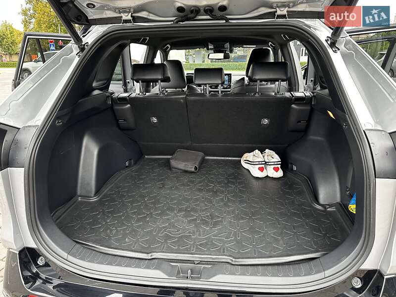 Позашляховик / Кросовер Toyota RAV4 2021 в Одесі