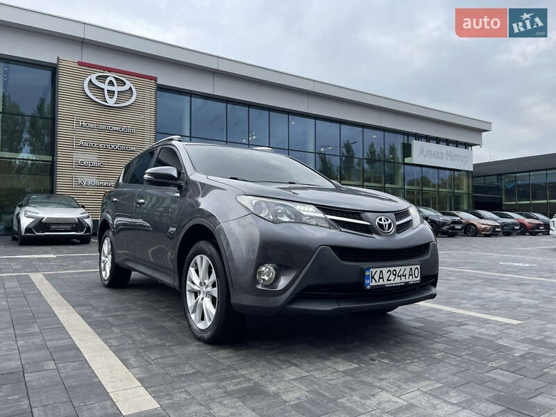 Внедорожник / Кроссовер Toyota RAV4 2014 в Днепре фото 2 Внедорожник / Кроссовер Toyota RAV4 2014 в Днепре