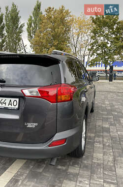 Позашляховик / Кросовер Toyota RAV4 2014 в  фото 29 Позашляховик / Кросовер Toyota RAV4 2014 в