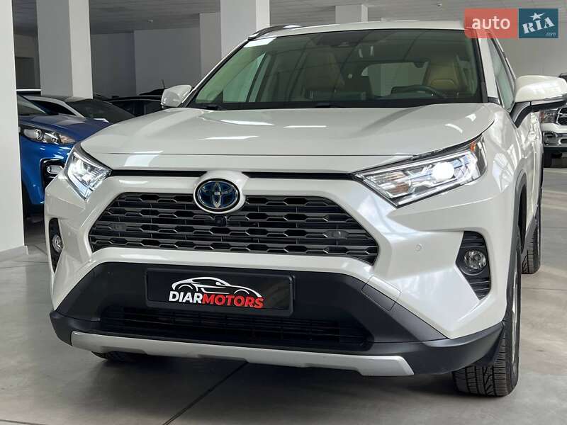 Внедорожник / Кроссовер Toyota RAV4 2019 в Полтаве фото 2 Внедорожник / Кроссовер Toyota RAV4 2019 в Полтаве