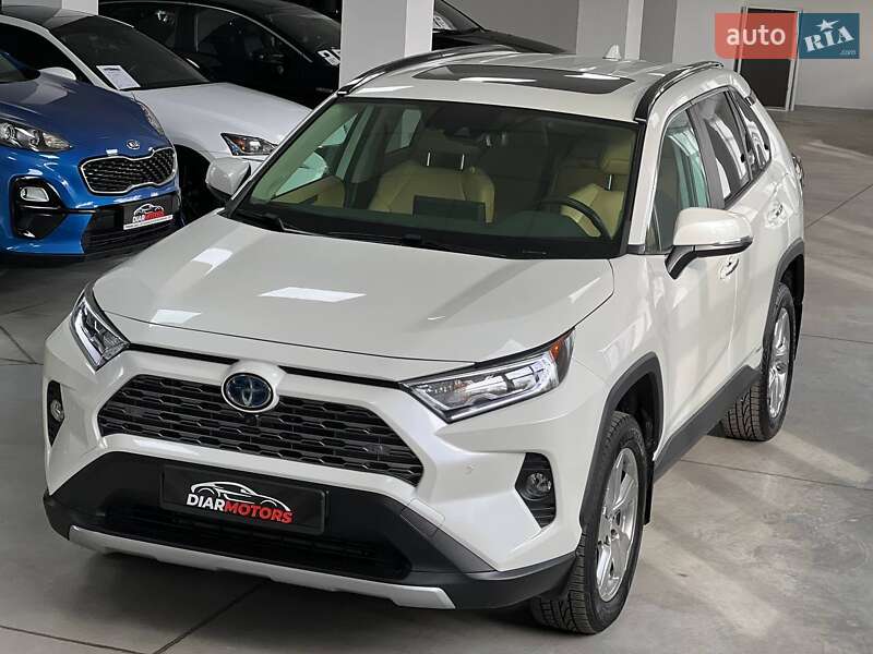 Внедорожник / Кроссовер Toyota RAV4 2019 в Полтаве фото 5 Внедорожник / Кроссовер Toyota RAV4 2019 в Полтаве