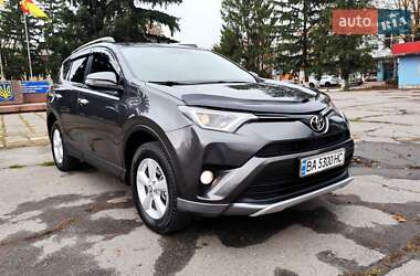 Внедорожник / Кроссовер Toyota RAV4 2016 в Новоархангельске