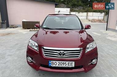 Внедорожник / Кроссовер Toyota RAV4 2010 в Кременце