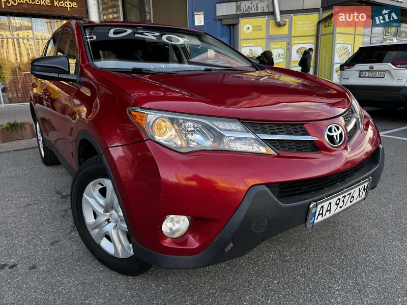 Toyota RAV4 2015