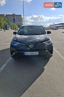 Внедорожник / Кроссовер Toyota RAV4 2018 в Кропивницком